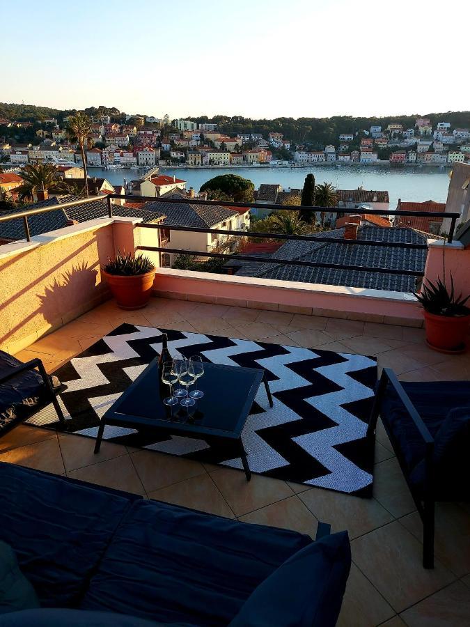 Apartment Sun View Малий Лошинь Екстер'єр фото