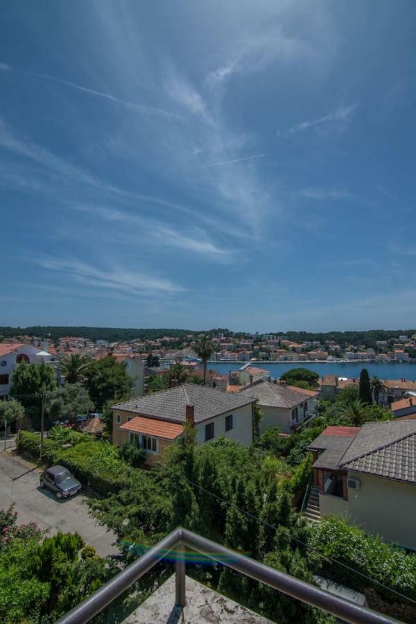 Apartment Sun View Малий Лошинь Екстер'єр фото